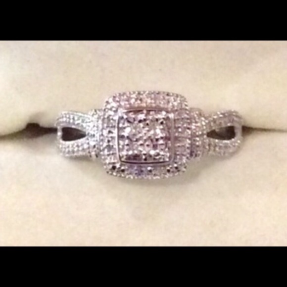 SOLD Kay’s Diamond Ring Sterling Silver! - Picture 7 of 8